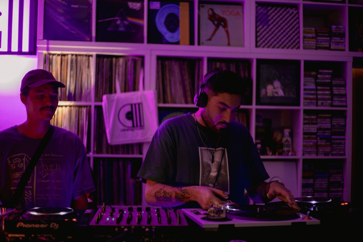 Camhi, dj in Gold Coast