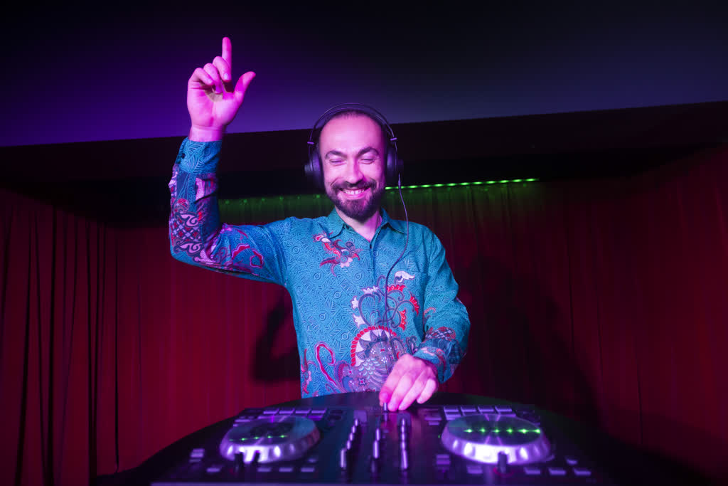 DJ Atman, live in Gold Coast