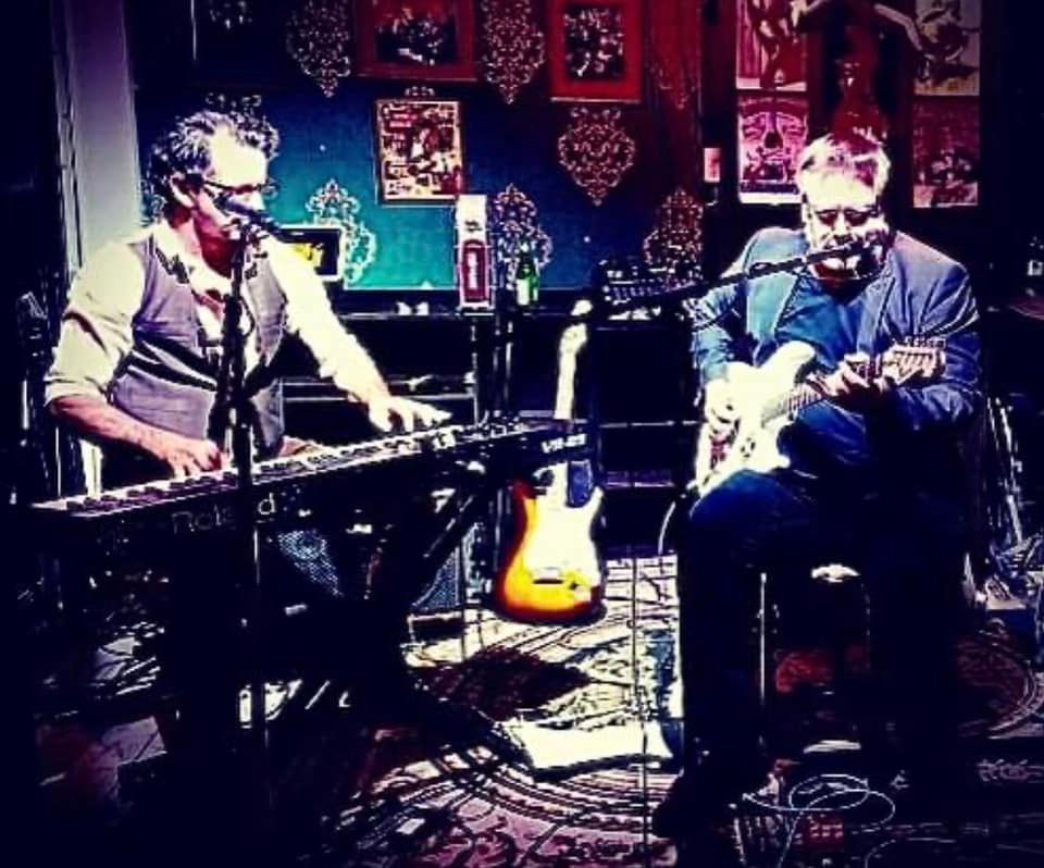 Alpha Stomp, musical duo in Gold Coast