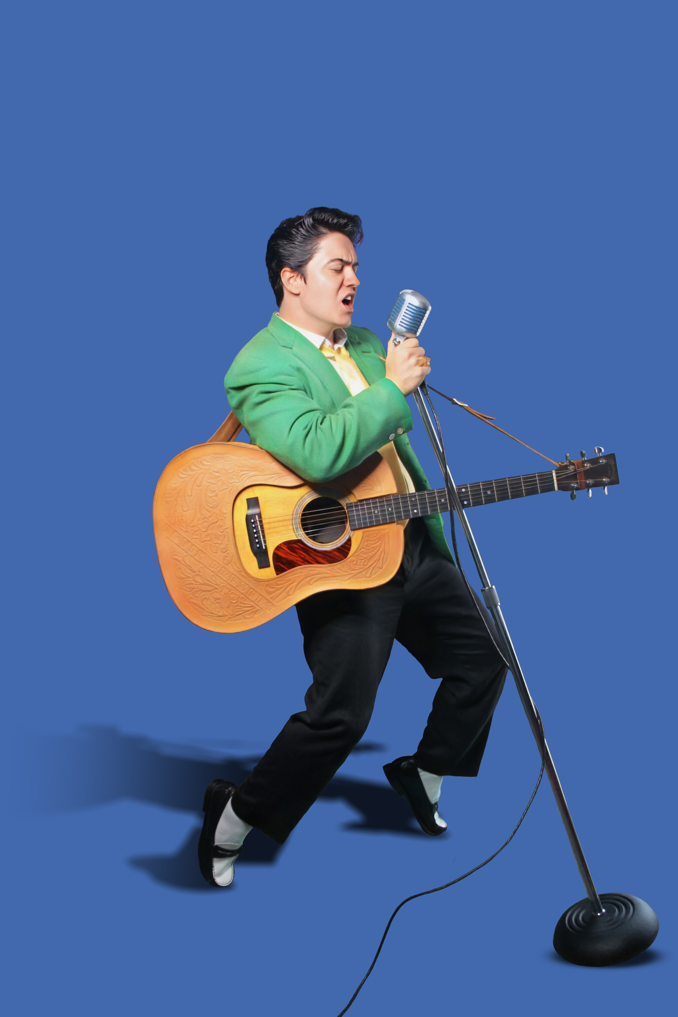 Elvis Roberts, singing impersonator in Gold Coast