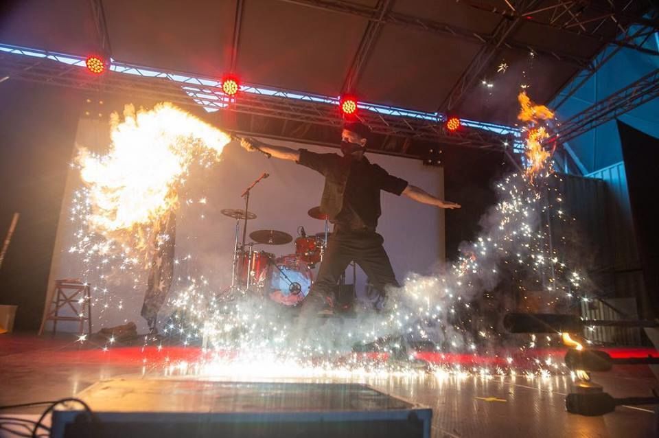 Energy in Motion, fire performer in Gold Coast