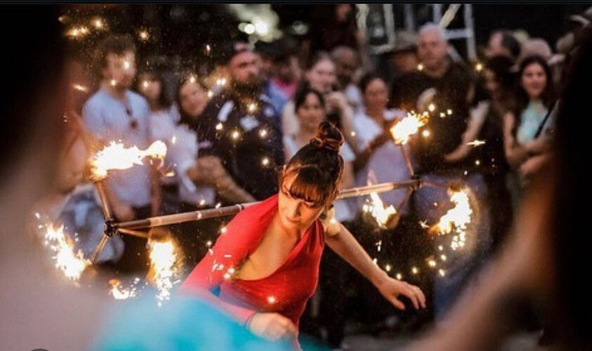 Madamskillzz fire and flow, fire performer in Gold Coast, photo 3