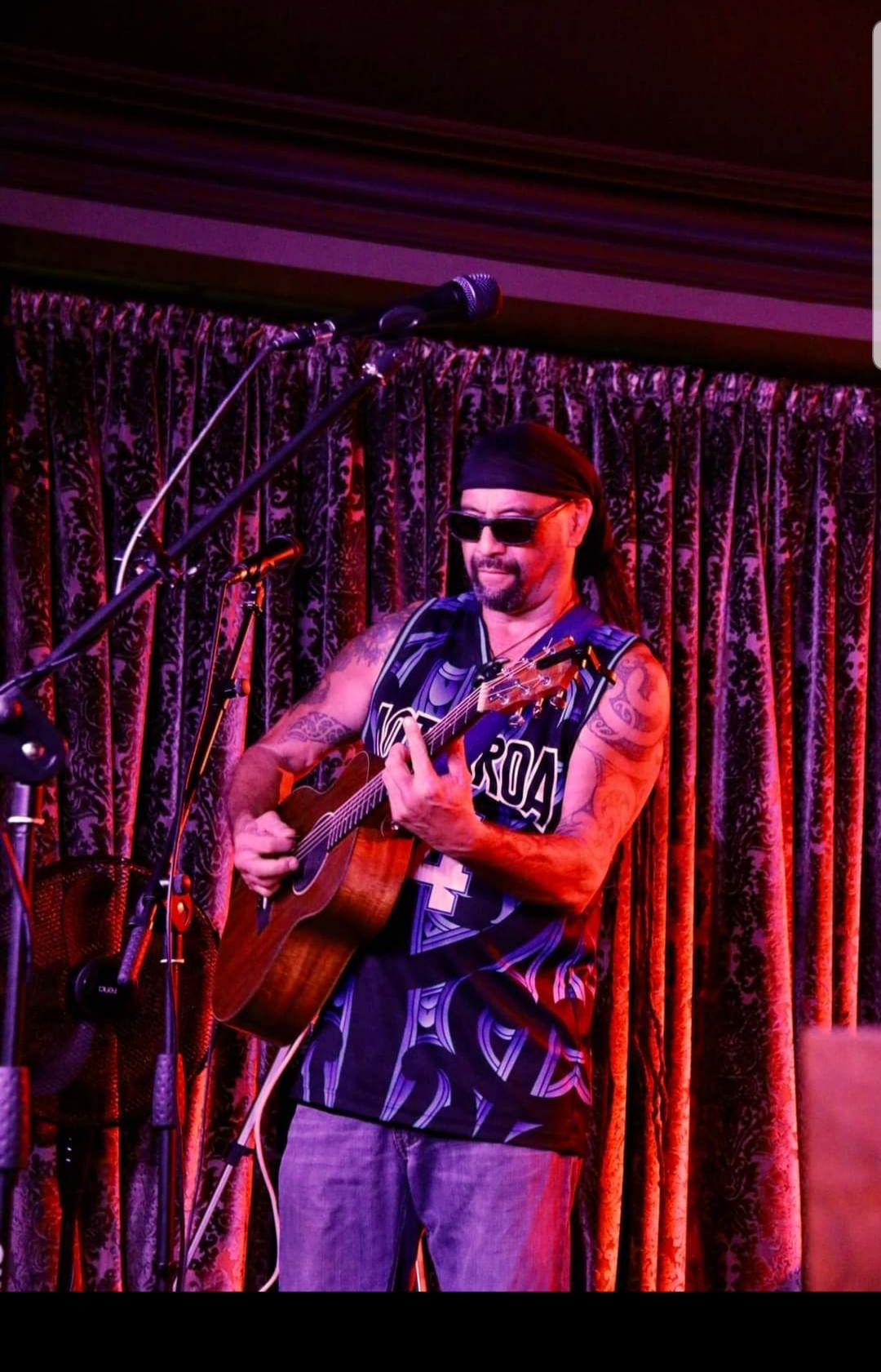 Hemi, guitarist in Gold Coast