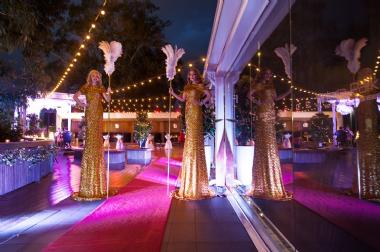 Elegant Tall Ladies, human statue in Gold Coast, photo 2