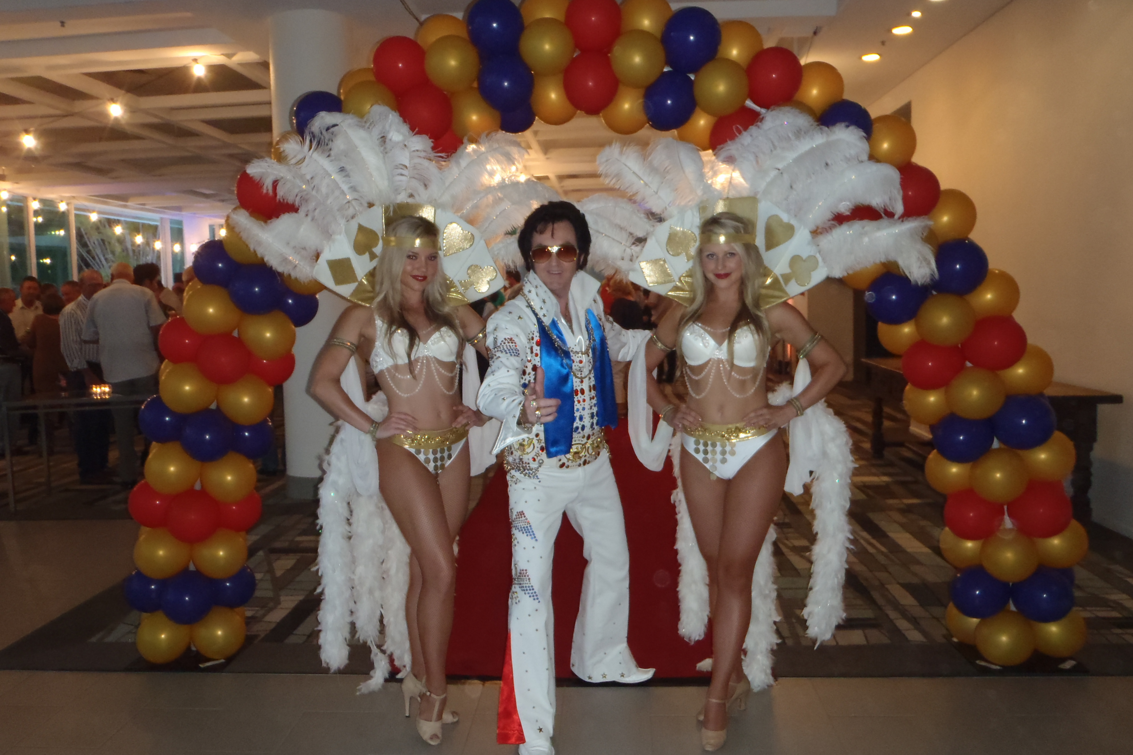 Elvis Impersonator Pete Memphis, live in Gold Coast
