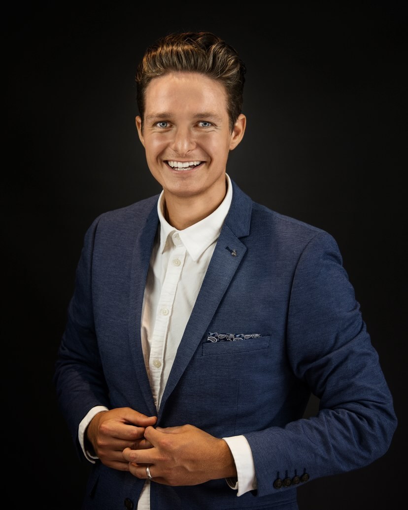 Jason Gray, magician in Gold Coast