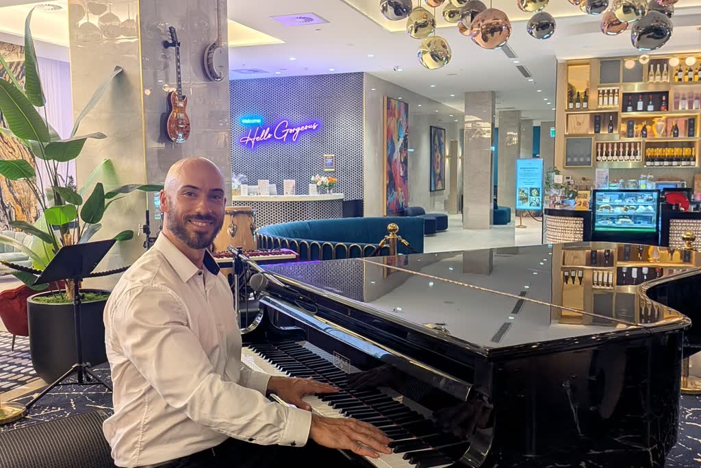 Sean Wade, singer in Gold Coast