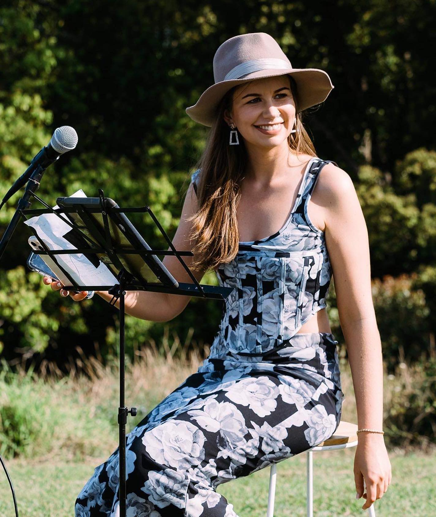 Taylah Sings, pianist and singer solo in Gold Coast