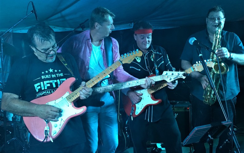 Money for Nothin - Dire Straits Experience, tribute band in Gold Coast