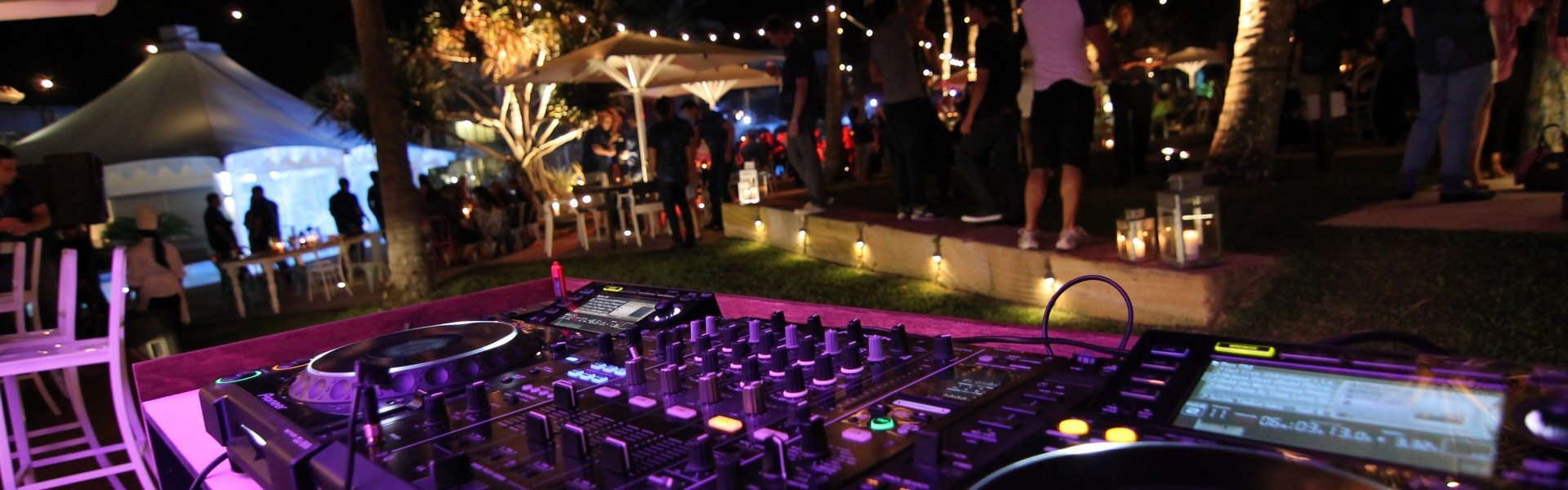 Explosive Entertainment, wedding band in Gold Coast