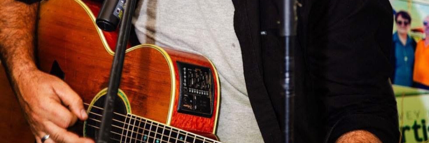 Kev Carroll, singer in Hervey Bay, photo 3