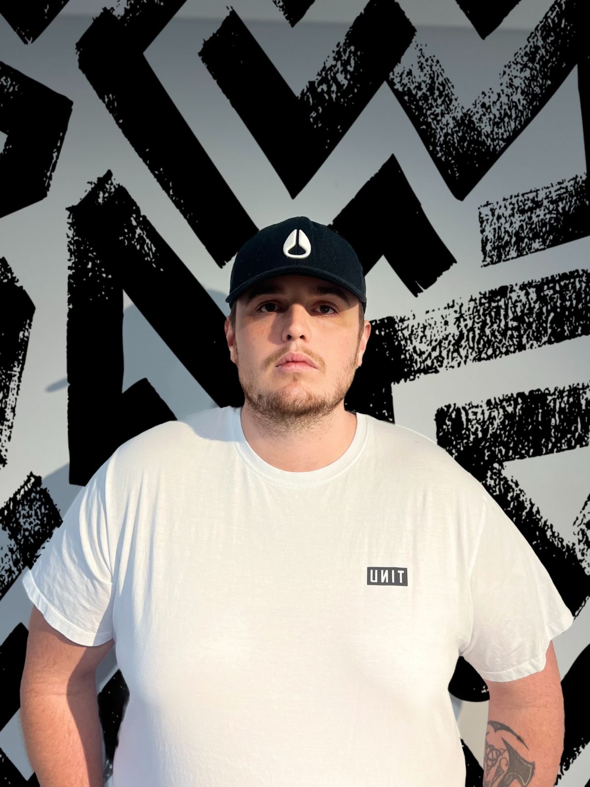 DJ Nixon, live in Hervey Bay