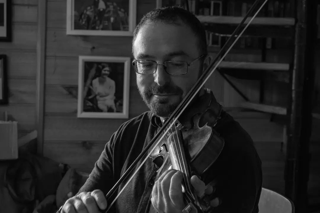 Charlie McCarthy, violinist in Hobart