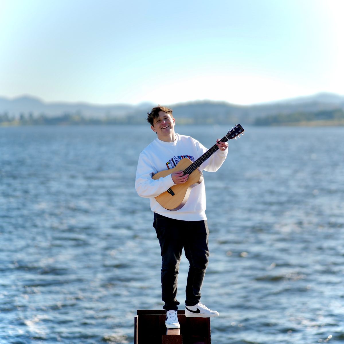 Dan Vandermeer, singer in Hobart