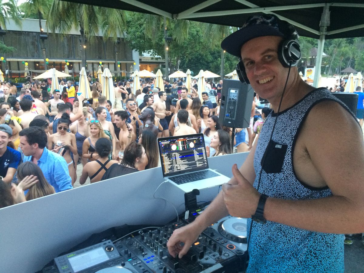 DJ Andrew M, live in Hobart