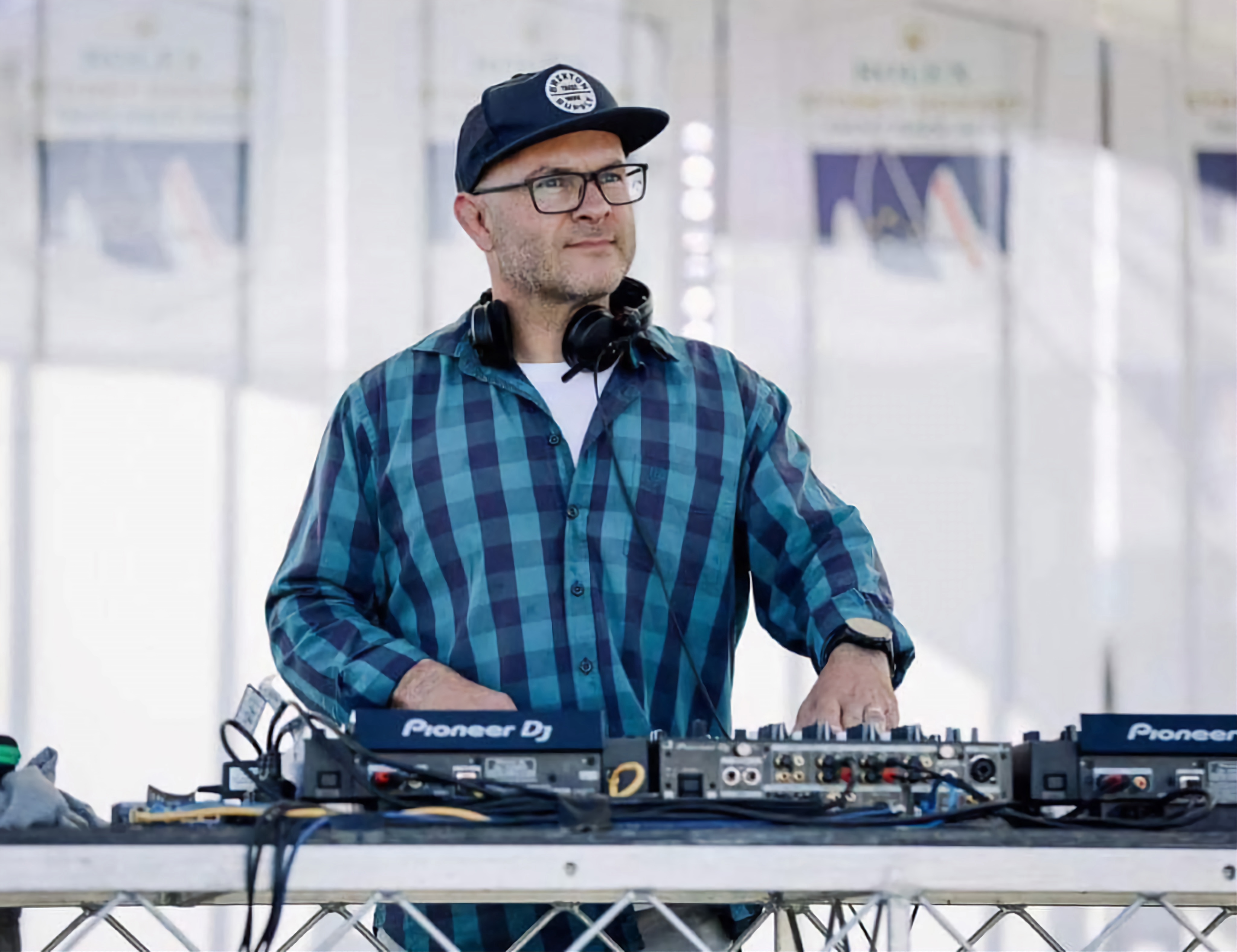 Dj johnny, live in Hobart