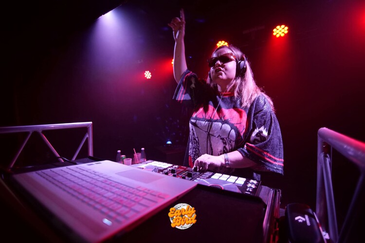 DJ Sneakz, live in Hobart, photo 3