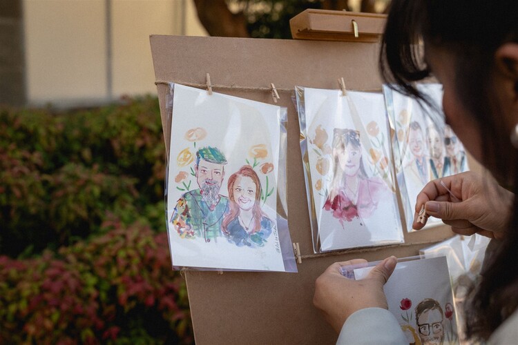 Jida, caricaturist in Hobart, photo 3