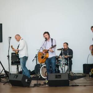 H and K Entertainment, wedding band in Hobart, photo 3