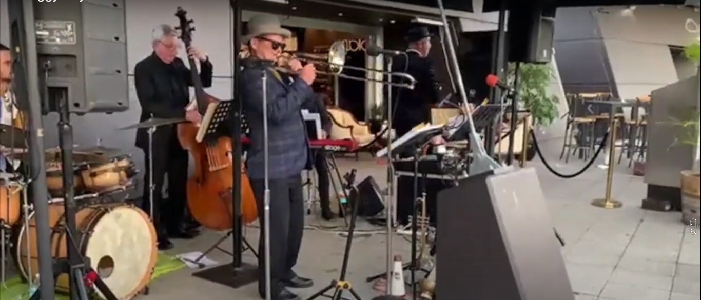 Half Nelson, wedding band in Hunter Valley, photo 3