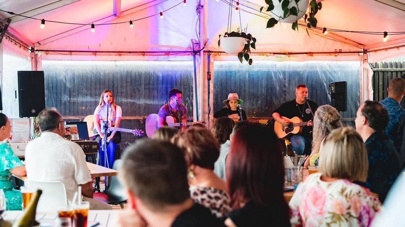 Jake Davey Music, wedding band in Hunter Valley, photo 2