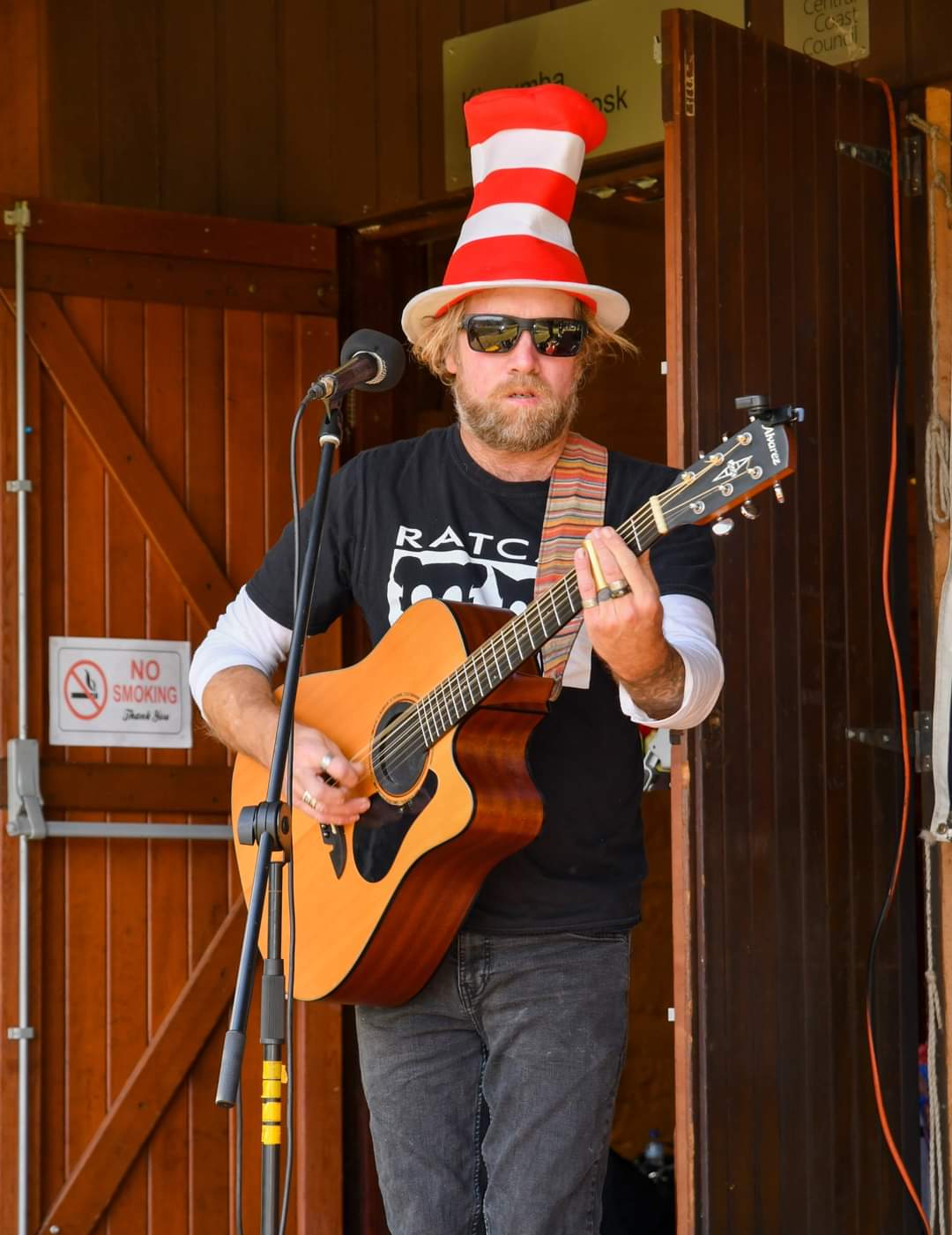 Sam 👁Am Music (Aust), singer-songwriter in Kanwal