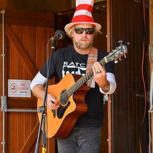 Sam 👁Am Music (Aust), singer-songwriter in Kanwal, photo 2