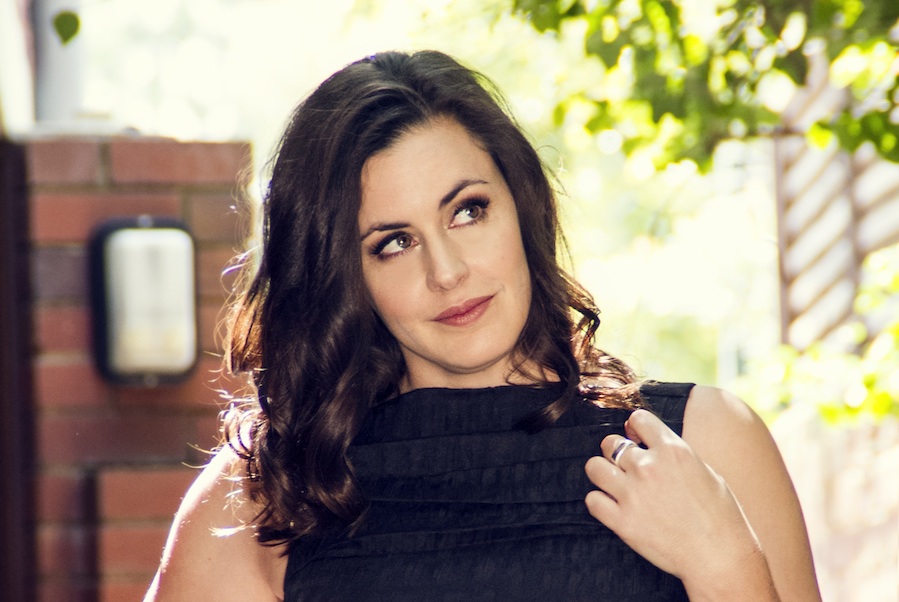 KELLY READ, pianist and singer solo in Perth