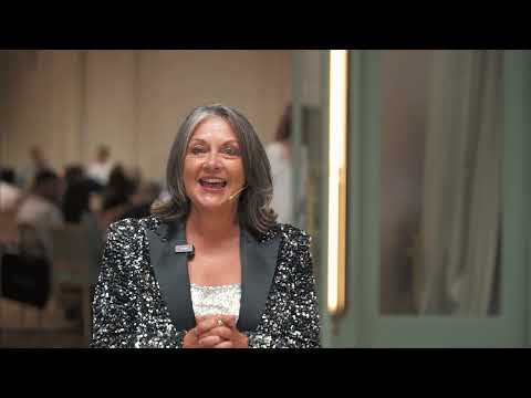 Julie Cross, keynote speaker