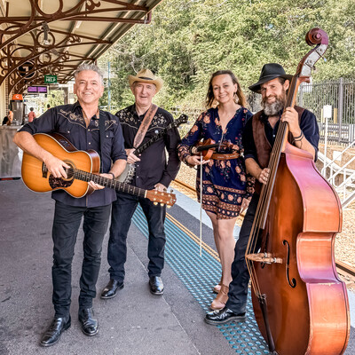 The Water Runners, folk band in Kiama, photo 2