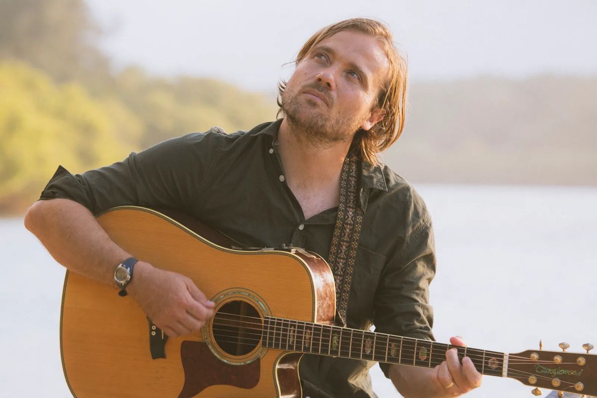Josh Lee Hamilton, singer-songwriter in Kingscliff