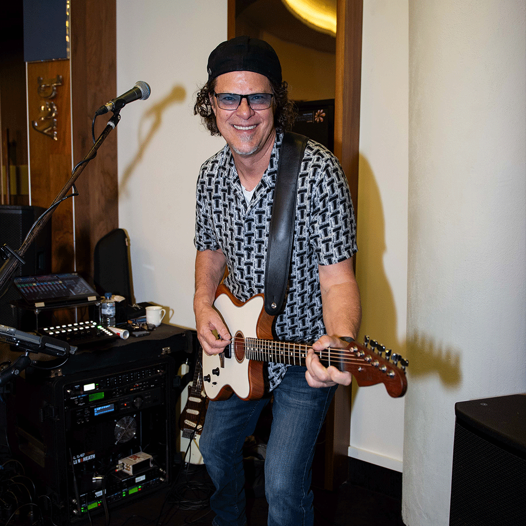 Scott Whatman, musical soloist in Kingscliff
