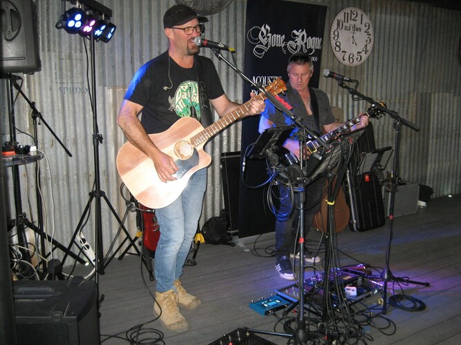 Gone Rogue, musical duo in Kyabram, photo 3