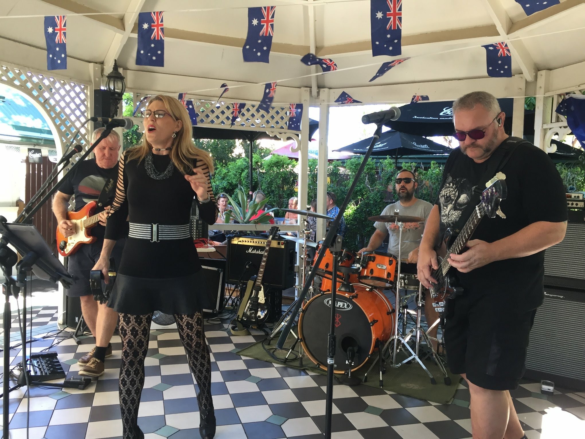 Velvet Sledgehammer, cover band in Laidley