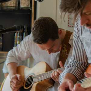 Conall Cassidy, singer in Launceston, photo 2