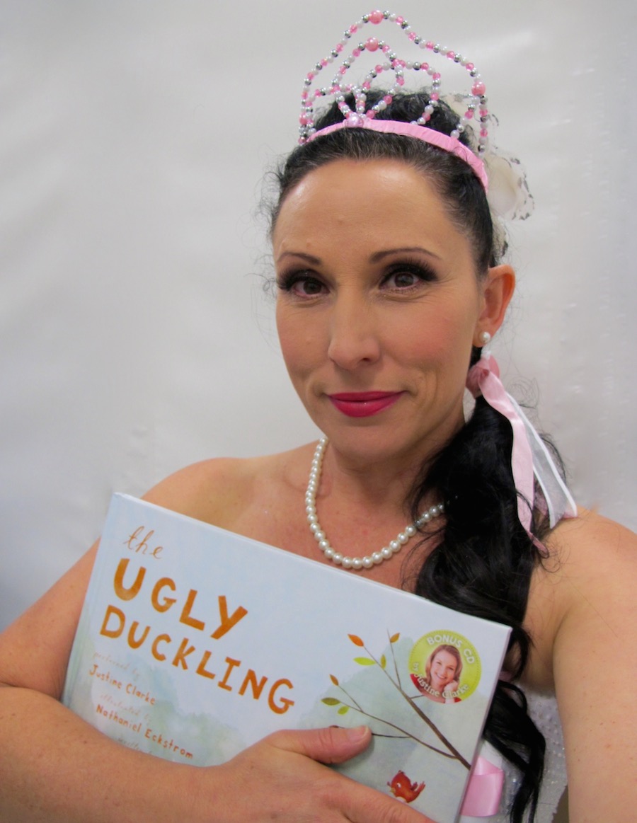 LIBBY HAMMER, jazz singer in Perth, photo 3
