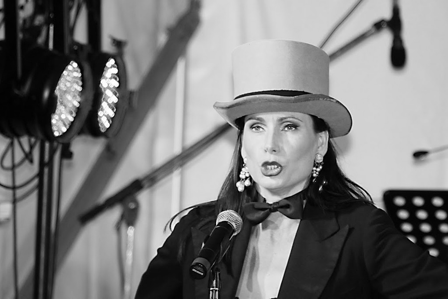 LISA HARPER-BROWN, singer in Perth