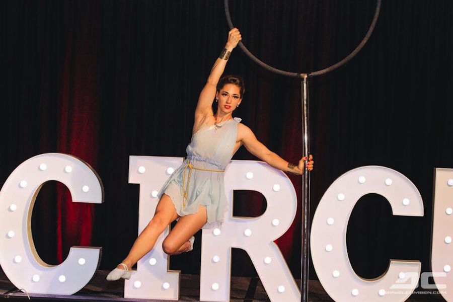 Lolly Pop Lyra, aerialist in Perth, photo 3