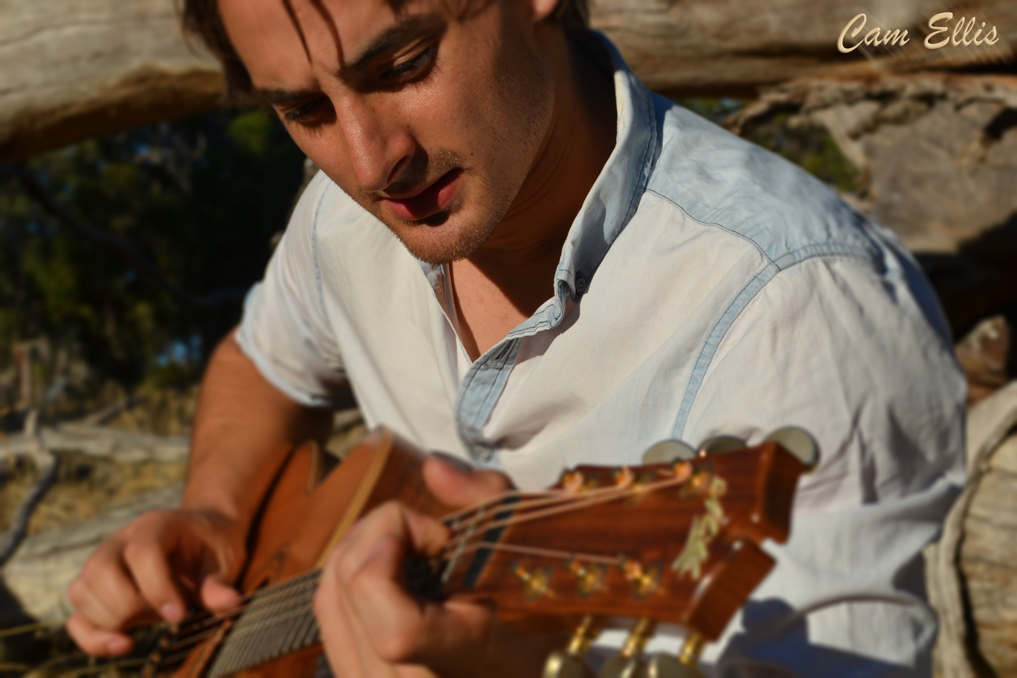 Cam Ellis, musical soloist in Mandurah