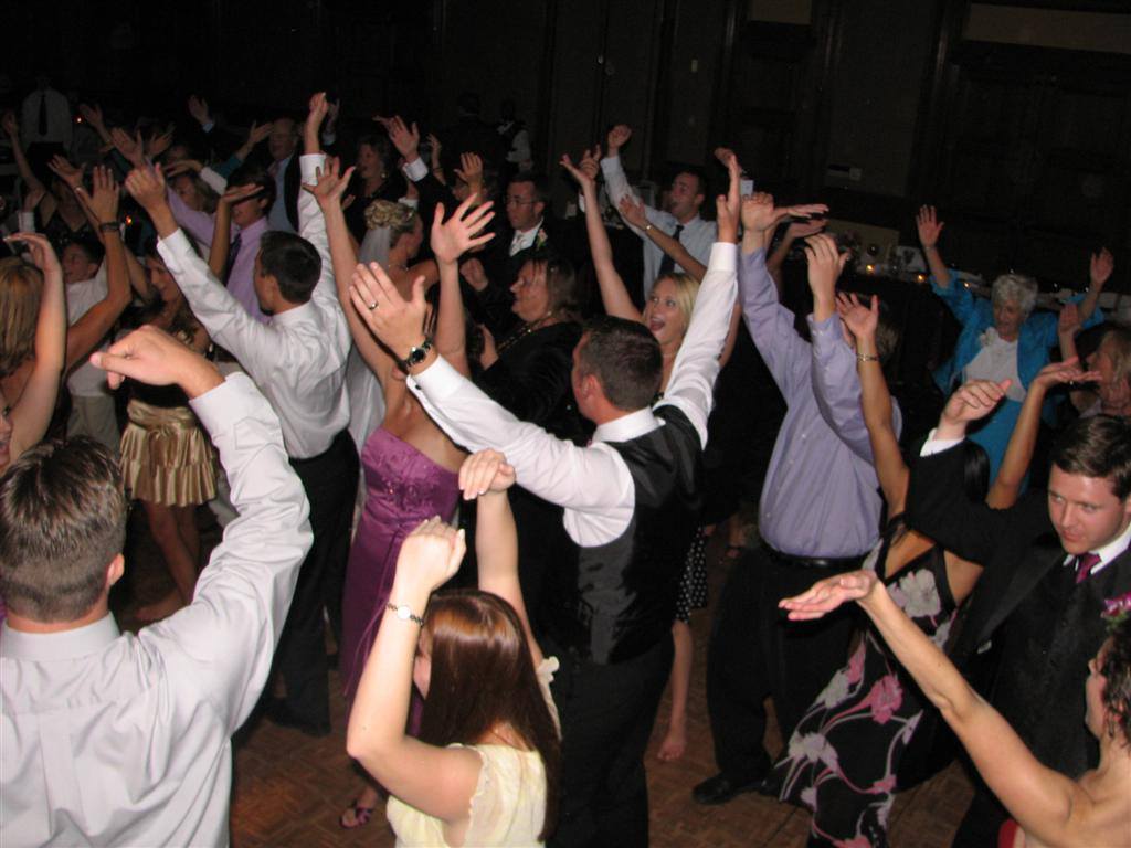 Groovemasters DJ Hire, wedding band in Margaret River, photo 3