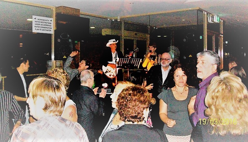 Charles Calleja, singer in Melbourne, photo 3