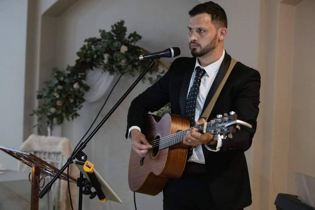 Darius live, singer in Melbourne