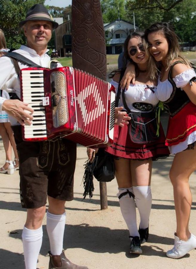 Haans German Accordion, accordion player in Melbourne