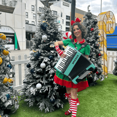 Roving Christmas Musical Elf, accordion player in Melbourne, photo 2