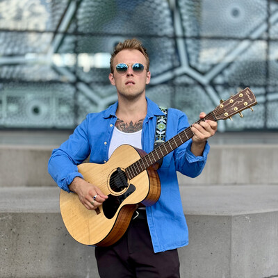 Liam Bowditch, singer-songwriter in Melbourne, photo 2