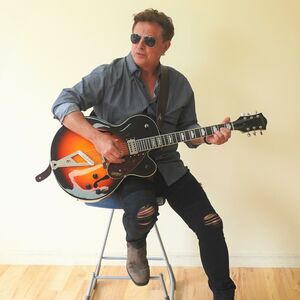 Steve Steel, singer-songwriter in Melbourne, photo 2