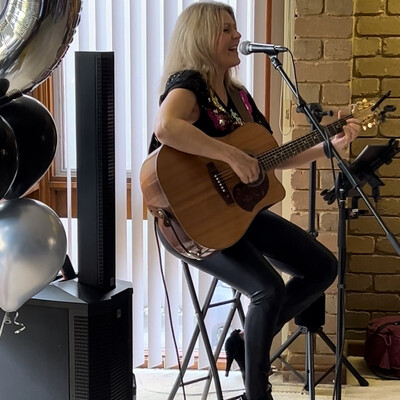 Tess Shore, musical soloist in Melbourne, photo 2