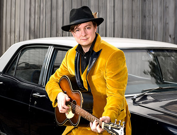 JJ, musical soloist in Melbourne