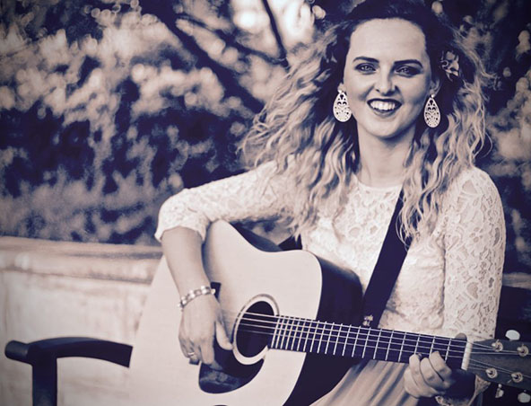 Melody, musical soloist in Melbourne
