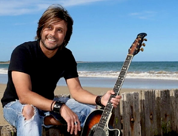 Mr Jones, musical soloist in Melbourne, photo 2